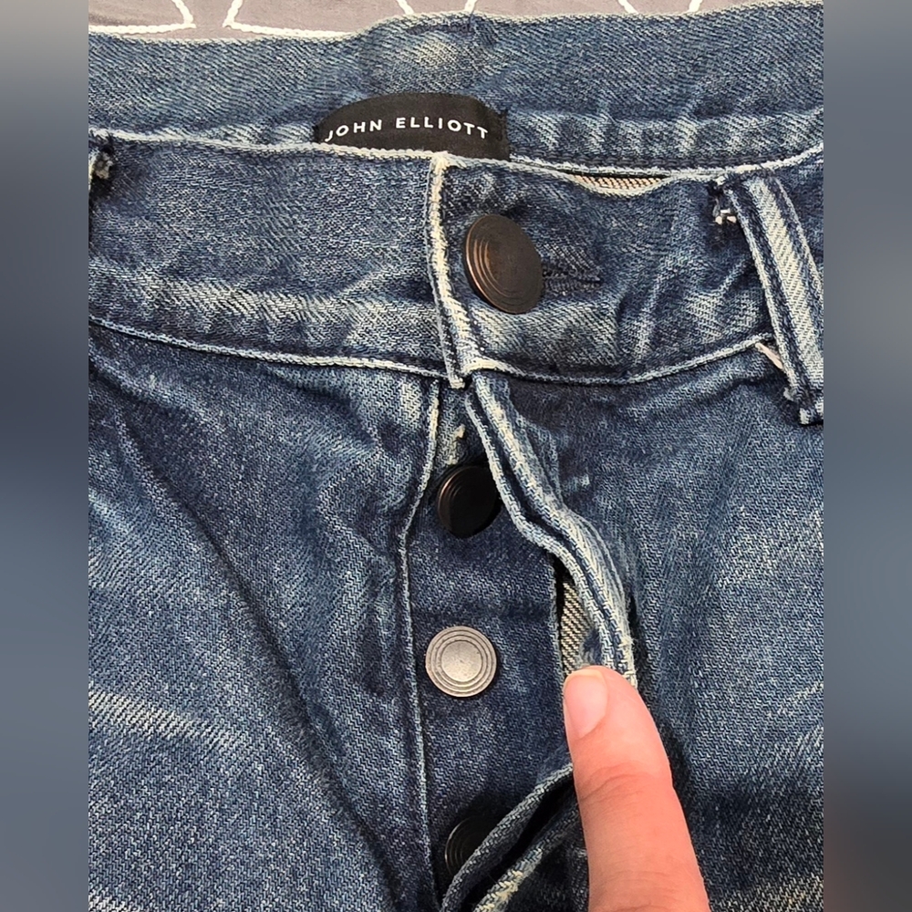 John Elliott Men's Distressed Straight Leg Jeans Size 33 - Picture 6 of 9
